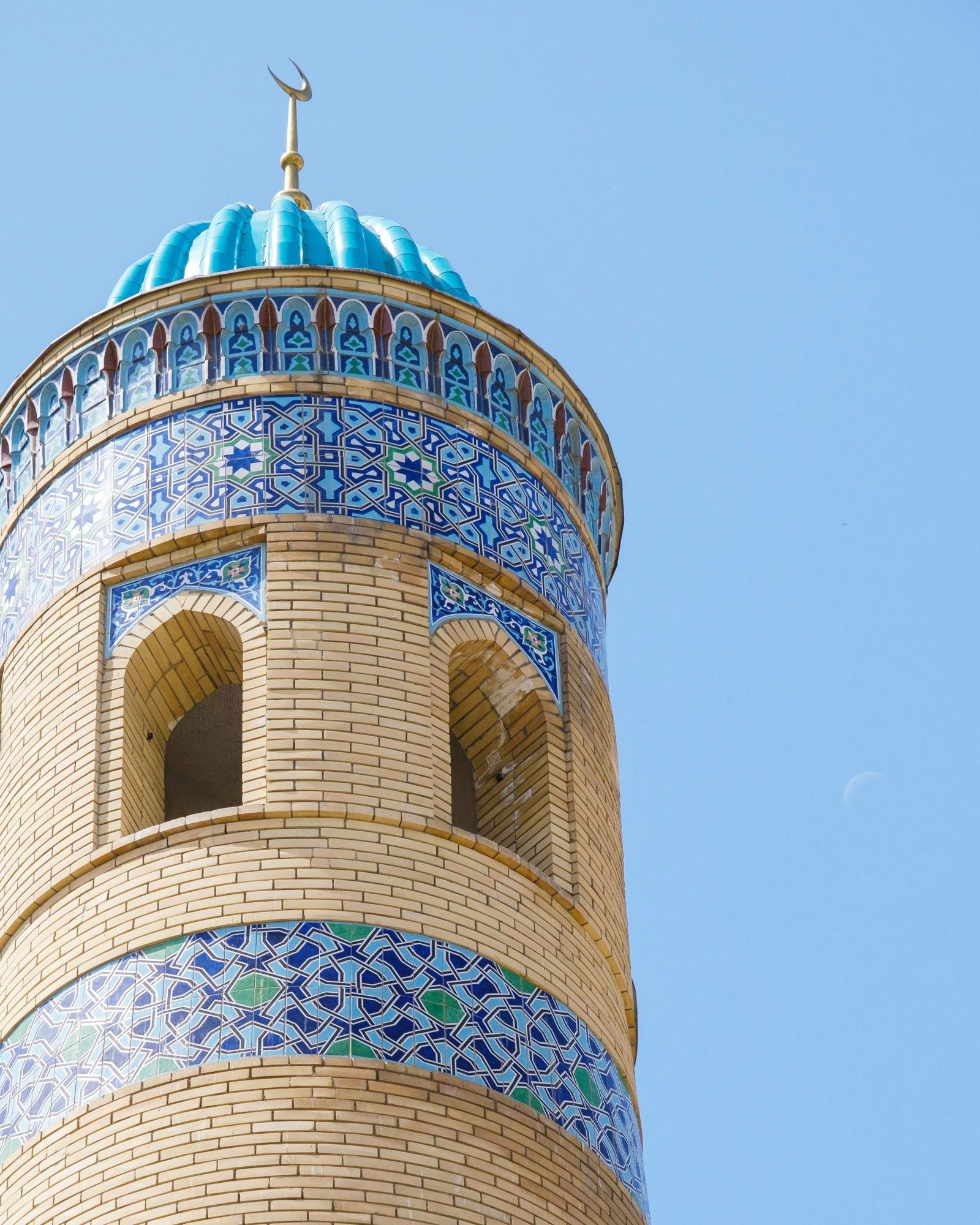 Nomad Standard - Unlimited Plus (Uzbekistan)